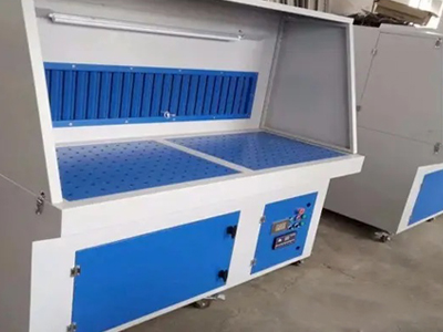 打磨除塵工作臺(tái)-車間拋光工作臺(tái)滄州藍(lán)鴻機(jī)械